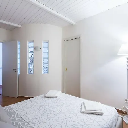 Apartment Real Umberto I° 2 *