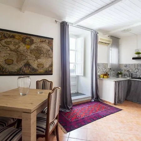 Real Umberto I° 2 Apartment *